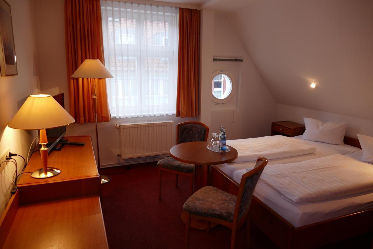 Hotel Am Dom Greifswald Kültér fotó